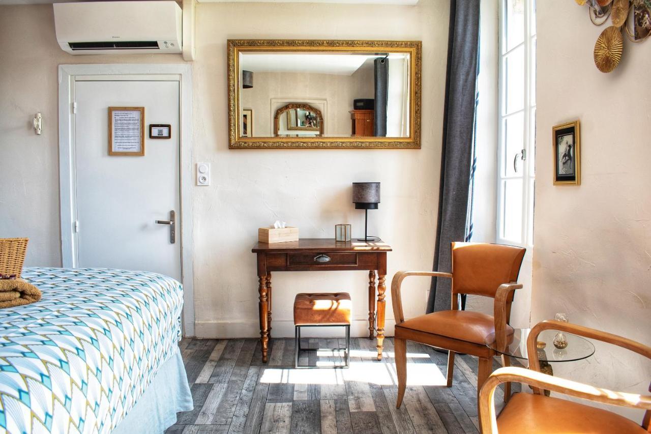 Les Volets Violets Couette-café Salles (Gironde)